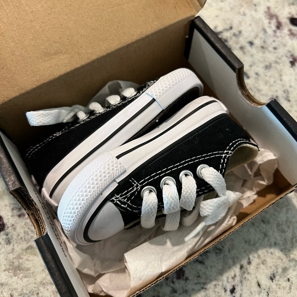 toddler converse